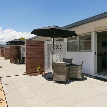Emotel Lago Lago Taupo Exterior foto
